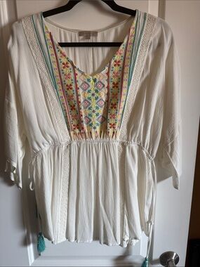 Wonderly Boho Embroidered V-Neck Peasant Top